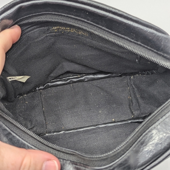 Vintage Gianni Black Leather Purse - Picture 7 of 11